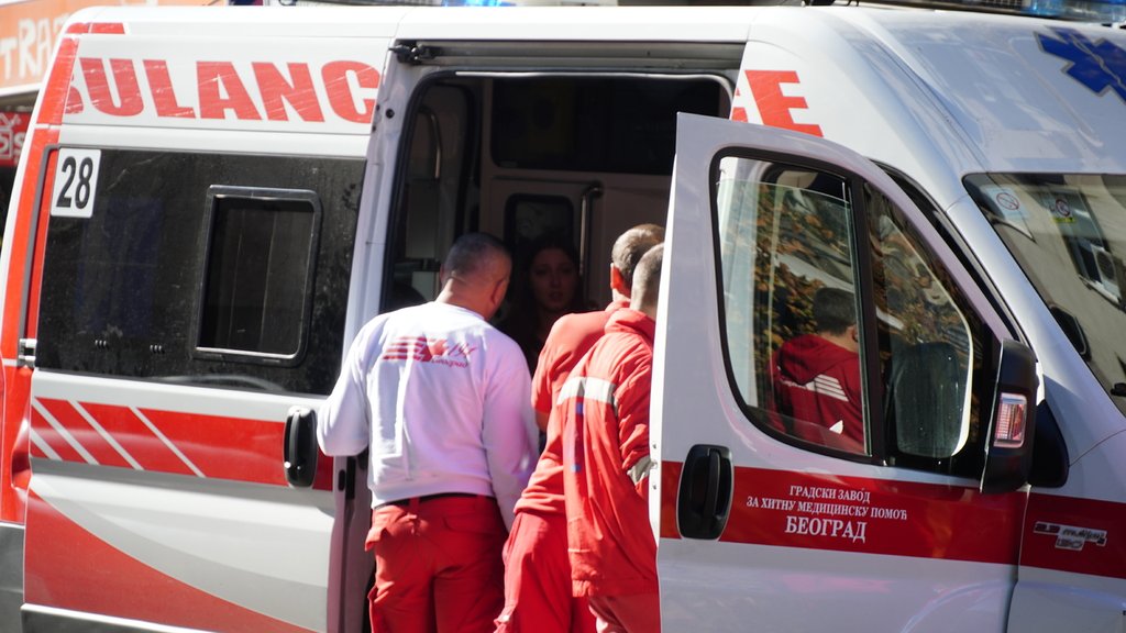 Težak incident kod Lazarevca: Strujni udar pa pad sa merdevina – nesreća kod Lazarevca