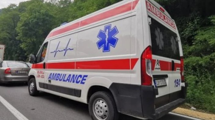 Tragedija na hipodromu u Kovilovu: Dečak izgubio život posle pada sa konja
