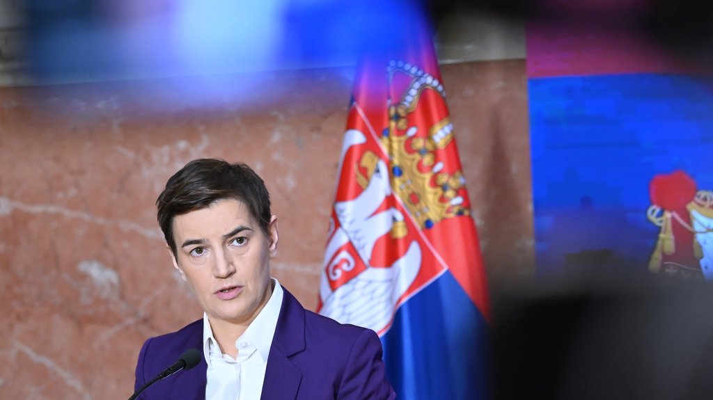 Predsednica Narodne skupštine reagovala na kritike o funkcijama u državnim institucijama – zadržavanje funkcija u državnim institucijama