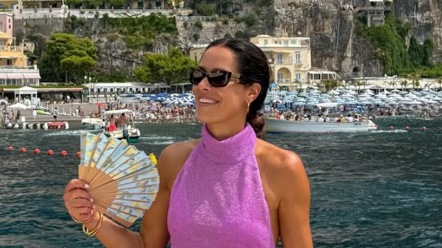 ANA IVANOVIĆ PONOVO U CENTRU PAŽNJE: Fotografije sa letovanja oduševile pratioce na Instagramu (FOTO) – Ana Ivanović letovanje