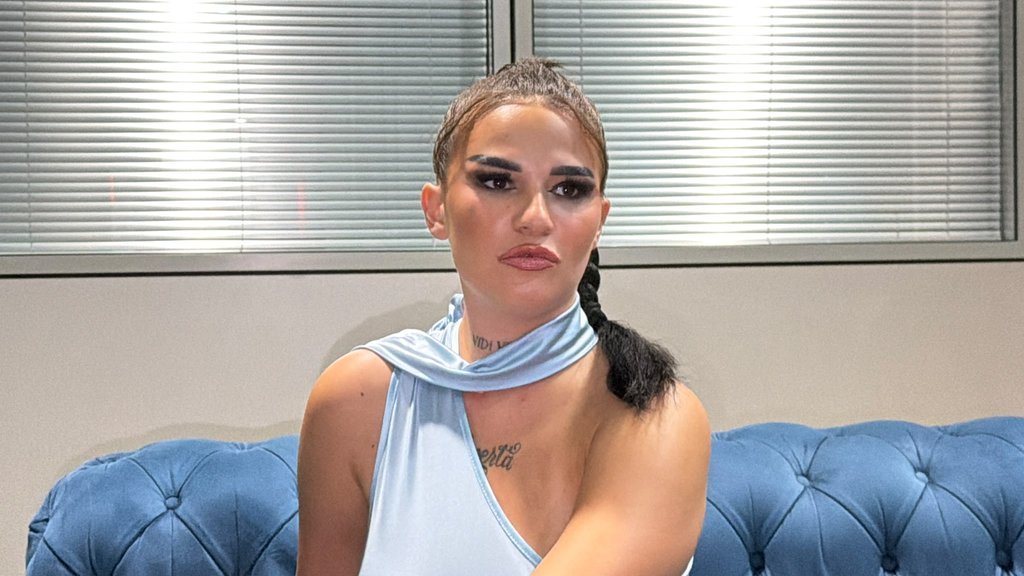 SANDRA TODIĆ OTKRILA NEOČEKIVANE DETALJE IZ ŽIVOTA POSLE RIJALITIJA: Ispričala šta se dogodilo u emisiji „Narod pita“ (FOTO) (VIDEO) – Sandra Todić Elita 9
