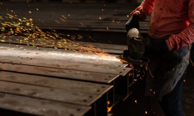 Inflacija ponovo smanjuje realne plate Amerikanaca – pad realnih plata