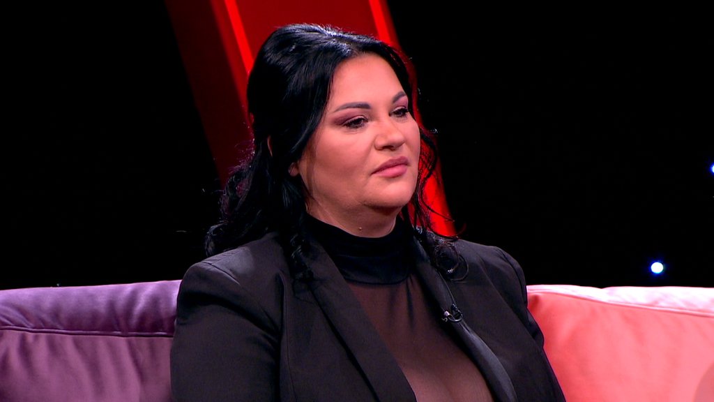 KAKO JE JANA TODOROVIĆ POSTALA VLASNICA NEKRETNINA: Pevačica živi u dvorcu i zarađuje od pet stanova (FOTO) – Jana Todorović nekretnine