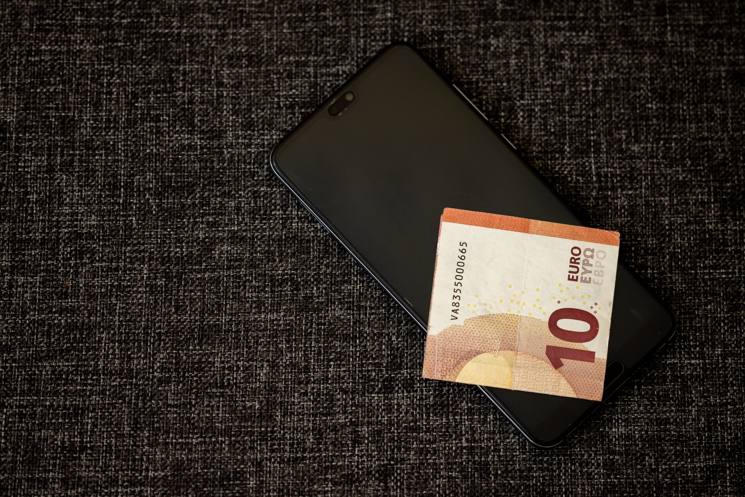 Minimalna zarada u Srbiji raste na 600 evra, sindikati odbili predlog Vlade