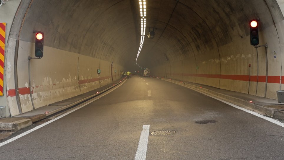 Saobraćajna nesreća u tunelu Grič kod Zagreba izazvala kolone na auto-putevima