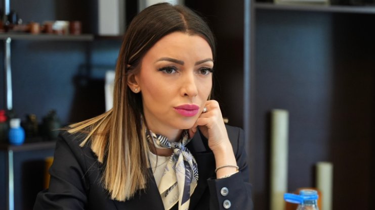 Adrijana Mesarović reagovala na navode Marinike Tepić o Milošu Vučeviću – navodi o napadima na Miloša Vučevića