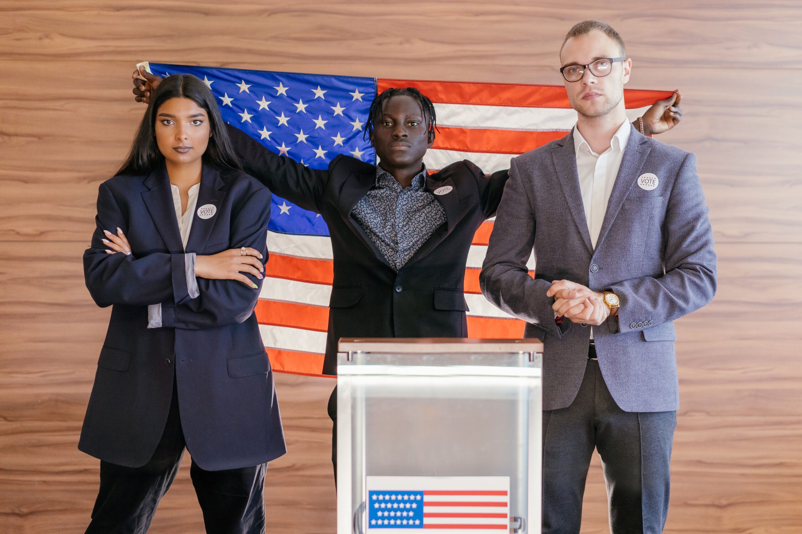 Ashley Moody i Angie Nixon ulaze u trku za Senat Floride nakon pobeda na preliminarnim izborima – trka za Senat Floride