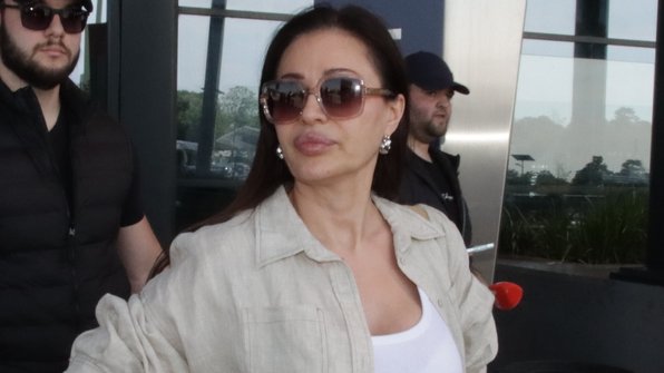 DISCIPLINA KAO KLJUČ USPEHA: Ceca Ražnatović otkrila svoj jutarnji trening i jednostavan metod za liniju (FOTO) – Ceca Ražnatović trening