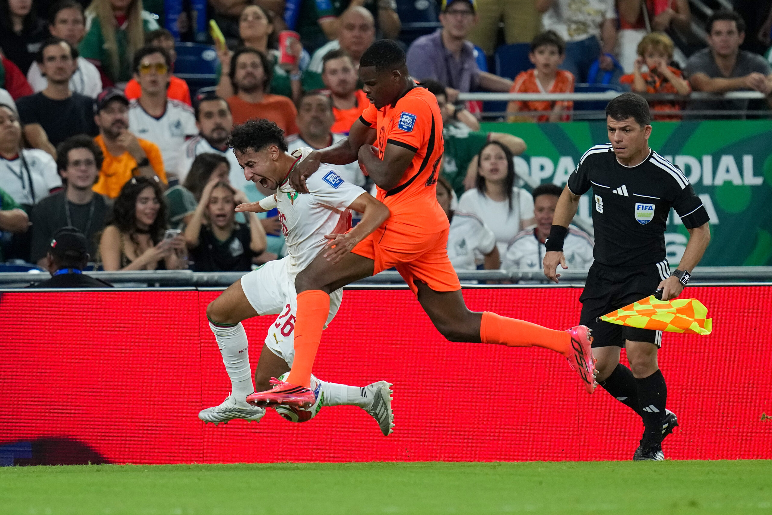 Denzel Dumfries zvanično u Real Madridu: Novi izazov na desnom boku – Denzel Dumfries Real Madrid potpisivanje