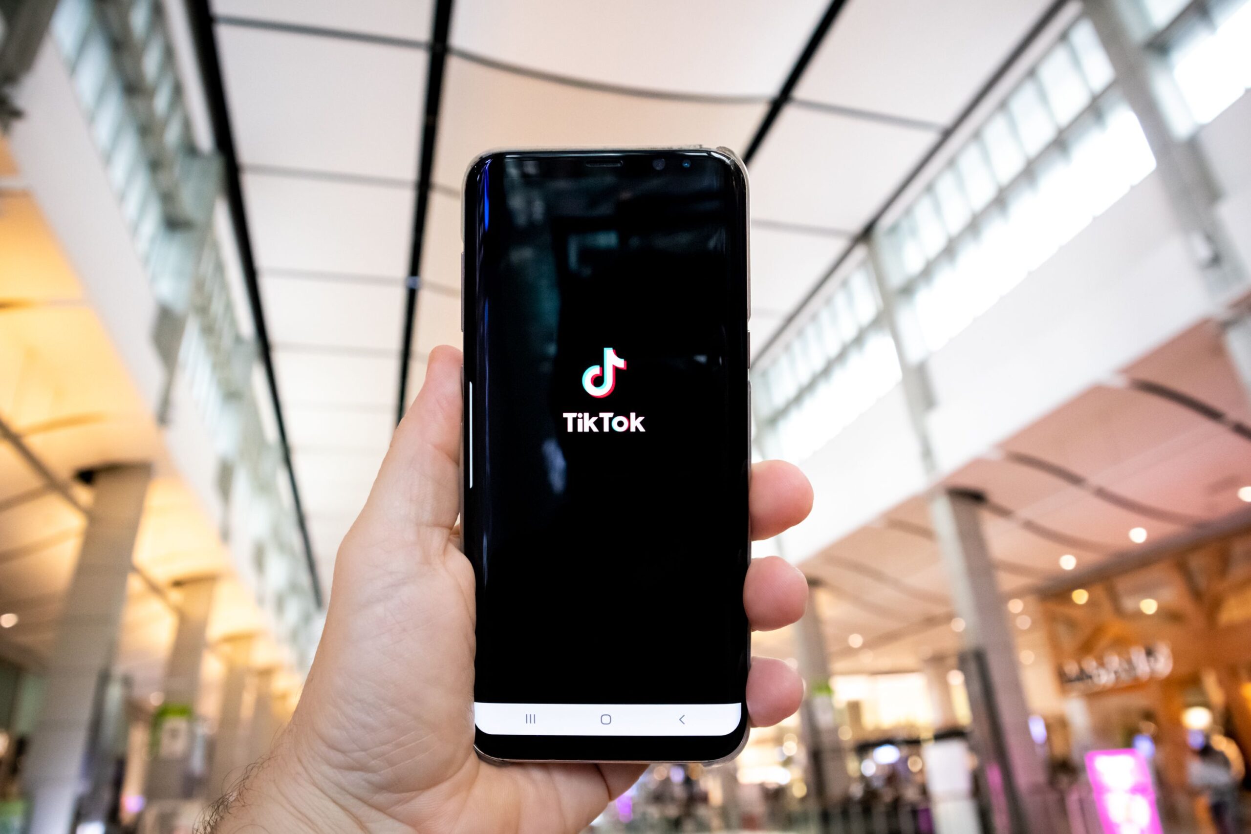 TikTok plaća 400 miliona dolara za kršenje zakona o privatnosti dece – TikTok kršenje privatnosti
