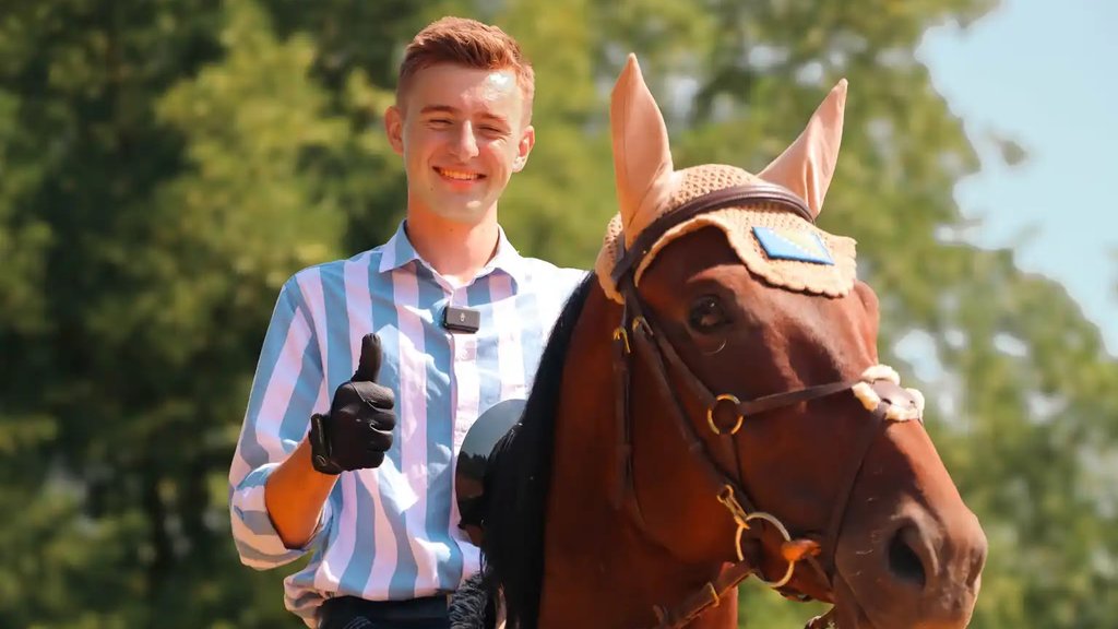 ZAJEDNO NA SCENI I VAN NJE: Džan Imamović otkrio strast prema jahanju, konji su mu posebna inspiracija (FOTO) – Džan Imamović jahanje