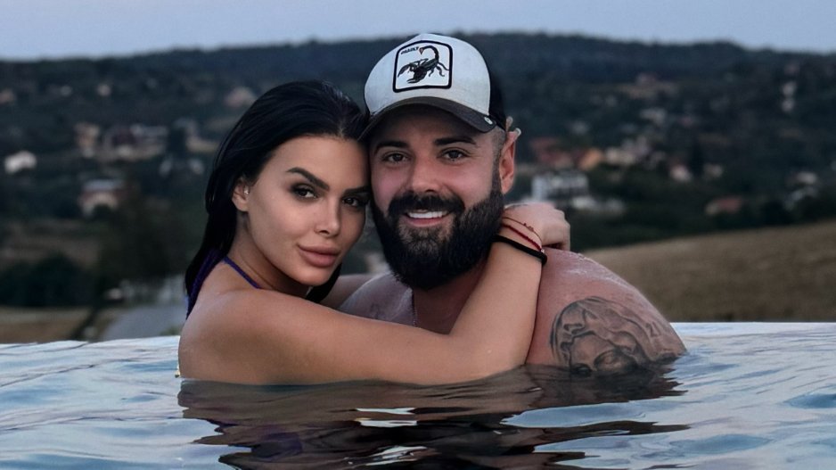EMOTIVNA PORUKA UŽIVO IZ BAZENA: Luka Vujović i Anita Stanojlović uživaju na Fruškoj gori, fotka izazvala lavinu komentara (FOTO)