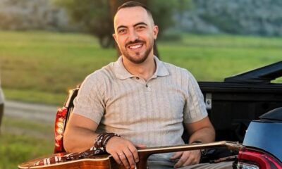 KO JE OČEKIVAO OVAKAV POTEZ NIKOLE MARKOVIĆA: Novi singl „Vrteška“ donosi spoj pop i folk ritma i već osvaja publiku (VIDEO) – Vrteška u Crnoj Gori