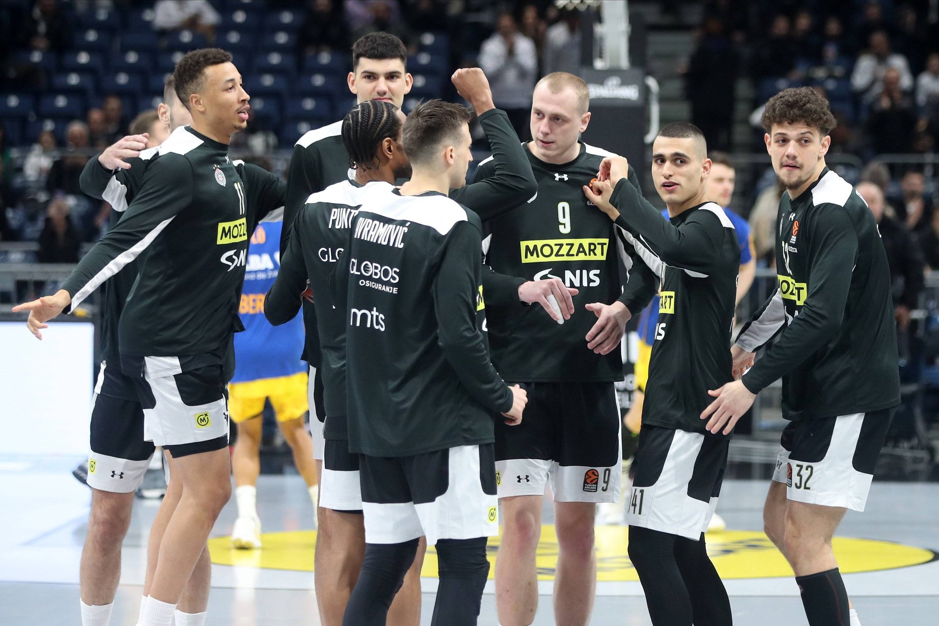 Košarkaši Partizana započeli pripreme uvodnim treningom u Beogradskoj areni – Partizan košarkaši Beograd trening