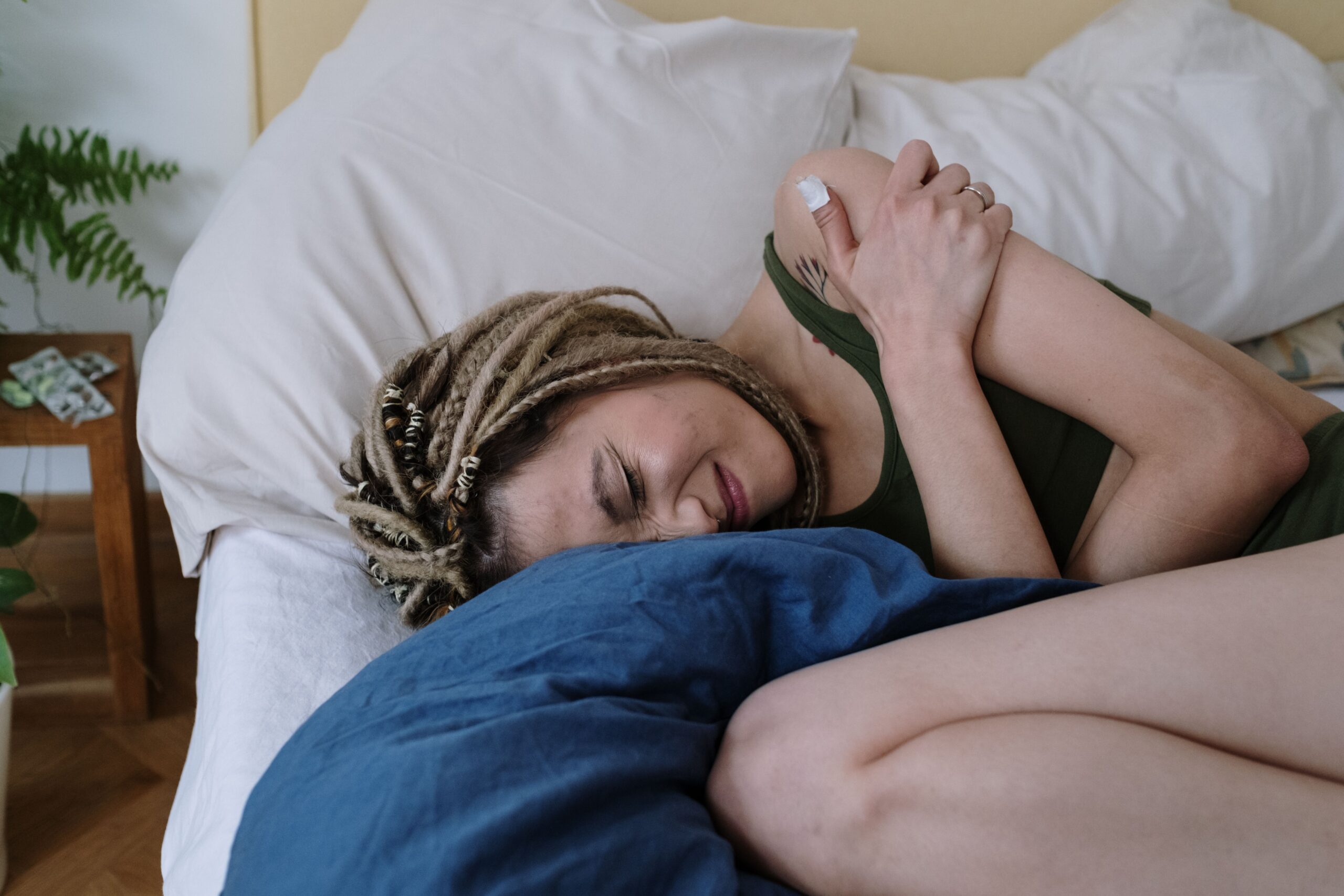Godine bolova bez dijagnoze: Priča koja menja pogled na žensko zdravlje – simptomi endometrioze