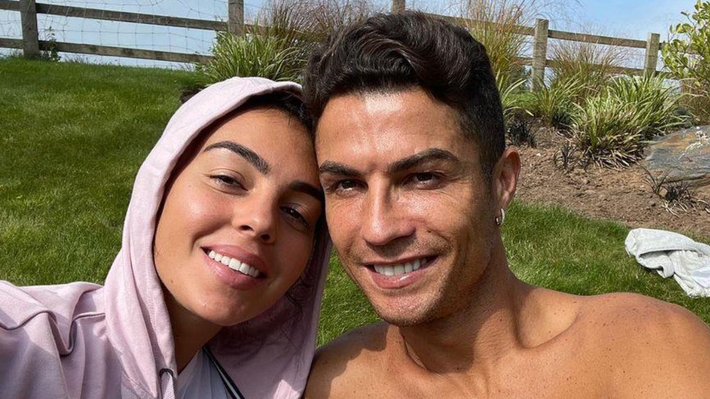 ODLUKA KOJA JE PROMENILA NJIHOVU PORODICU: Georgina Rodrigez zvanično postala majka Ronaldove dece (FOTO) – Georgina Rodrigez usvajanje Ronaldove dece