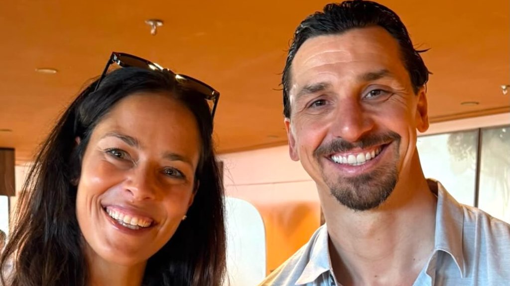 SUSRET KOJI JE ZAINTRIGIRAO JAVNOST: Ana Ivanović i Zlatan Ibrahimović zajedno na događaju, fotografija izazvala lavinu komentara (FOTO)