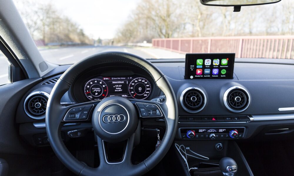 Zašto Siri ponekad ne funkcioniše na CarPlay platformi u automobilima – Siri na CarPlay