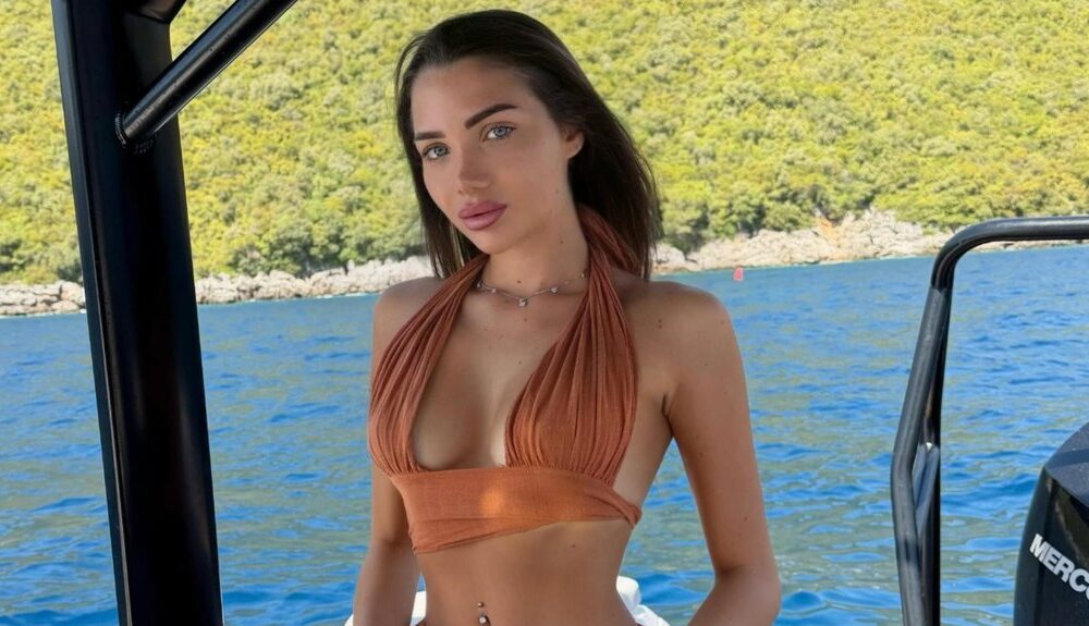 KAKO JE TIFANI PERIĆ POSTALA NOVA SENZACIJA: Fotografije sa jahte iz Monte Karla privukle pažnju javnosti (FOTO)