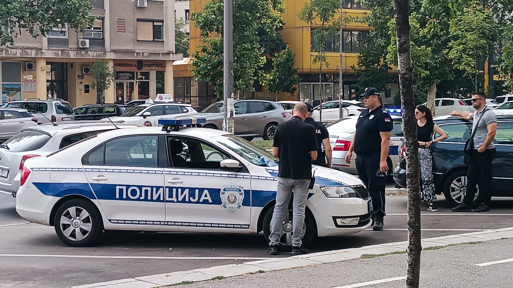 Mladić teško povređen na Starom sajmištu: Napad s leđa motkama doveo do preloma lobanje – napad u Beogradu
