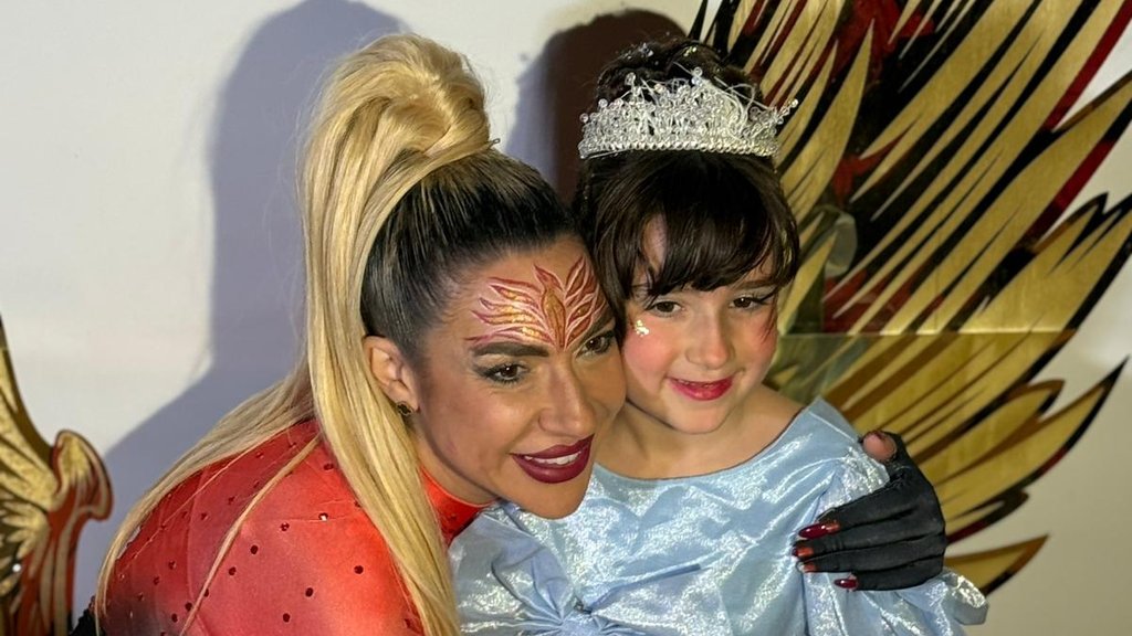 MOMENAT KOJI JE OBRADOVAO MNOGE: Lea zablistala kao prava princeza na rođendanu uz emotivnu poruku Jovane Jeremić (FOTO) – proslava osmog rođendana Lee Jeremić
