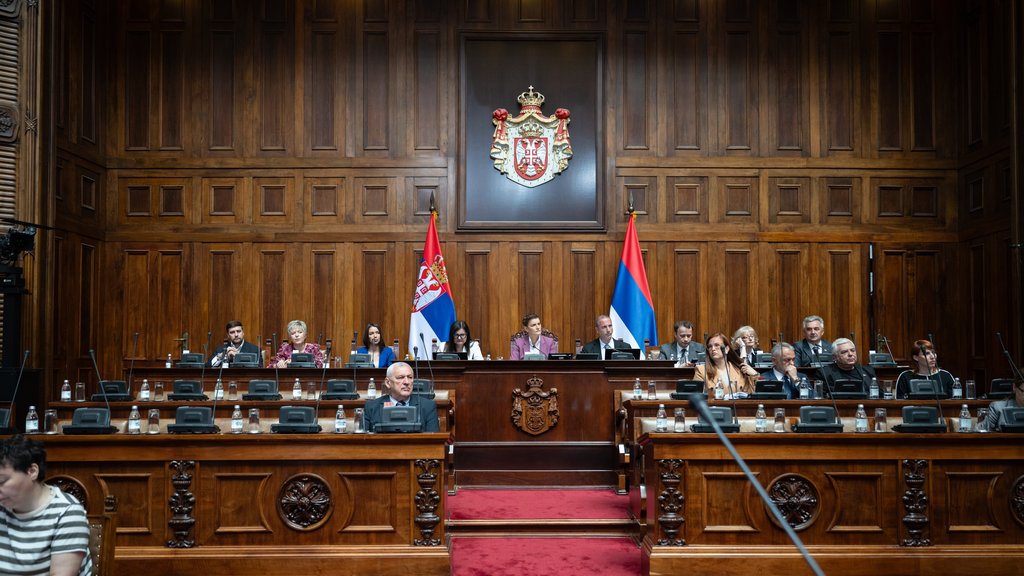 Skupština Srbije razmatra rebalans budžeta i 59 tačaka dnevnog reda