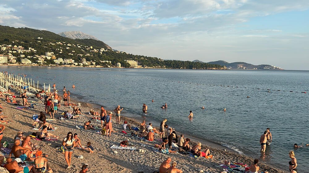 Srbi najbrojniji gosti u Crnoj Gori: Gde još, osim plaža, biraju odmor