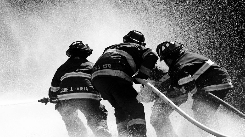 Veliki požar u selu Vranovina kod Foče uništio dve kuće i pomoćne objekte – požar u Vranovini