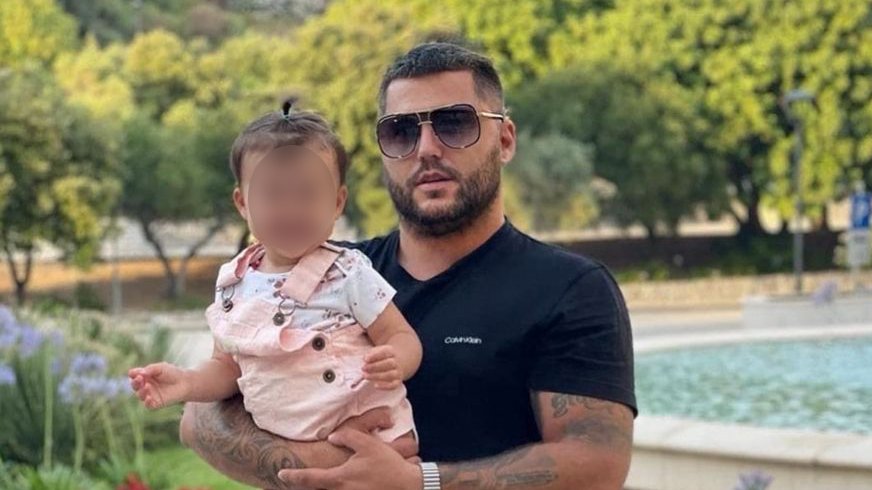 EMOTIVNI SUSRET POSLE TRI GODINE: Asmin Durdžić objavio fotografiju sa ćerkom Norom i izazvao lavinu reakcija (FOTO) – Asmin Durdžić i ćerka Nora