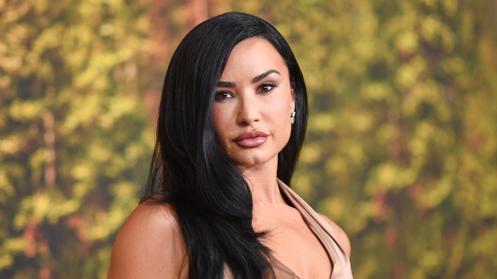 OD DETINJEG OSMEHA DO SUROVE STVARNOSTI: Demi Lovato otvoreno o teškoj borbi sa zavisnošću (FOTO) – borba sa zavisnošću
