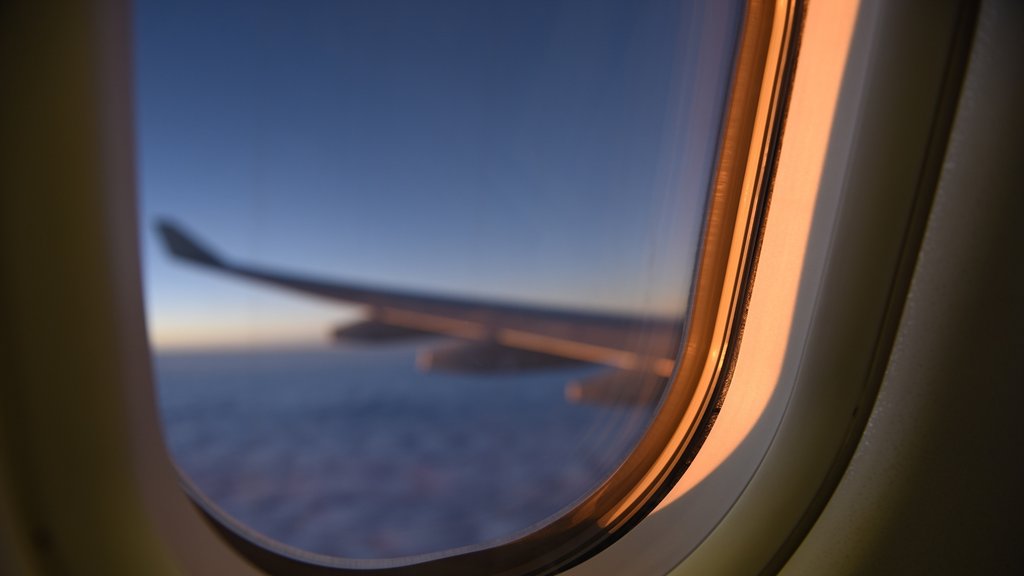 Mali avion pao u jezero Aterze u Gornjoj Austriji, traje potraga za preživelima – potraga za preživelima u jezeru Aterze