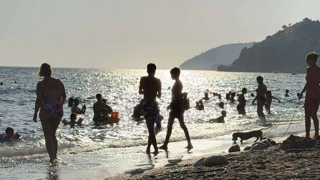 Ostaci drona pronađeni na plaži kod Varne, policija blokirala područje