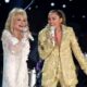 Ružičasto osvetljenje Empajer stejt bildinga u znak sećanja na Doli Parton – Doli Parton Empajer stejt bilding