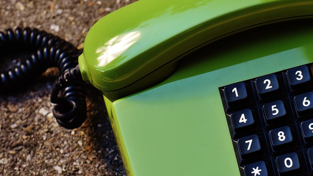 Mobilni telefoni sa tasterima: Šta znači kraj 2G mreže i ko će biti najviše pogođen