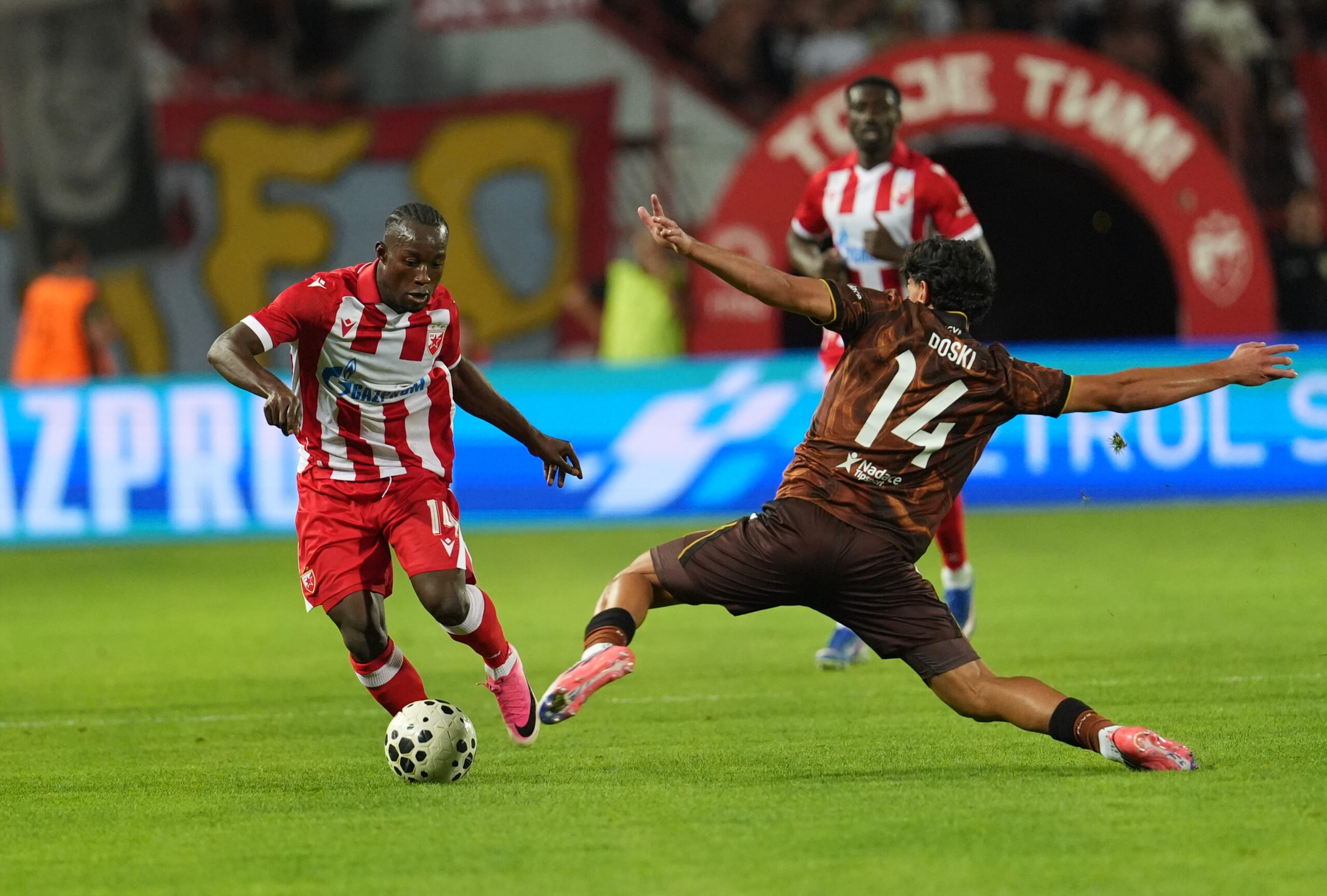 Osman Bukari isključen zbog udarca: Crvena zvezda u teškoj situaciji protiv Viktorije Plzenj – Osman Bukari Crvena zvezda Viktorija Plzenj