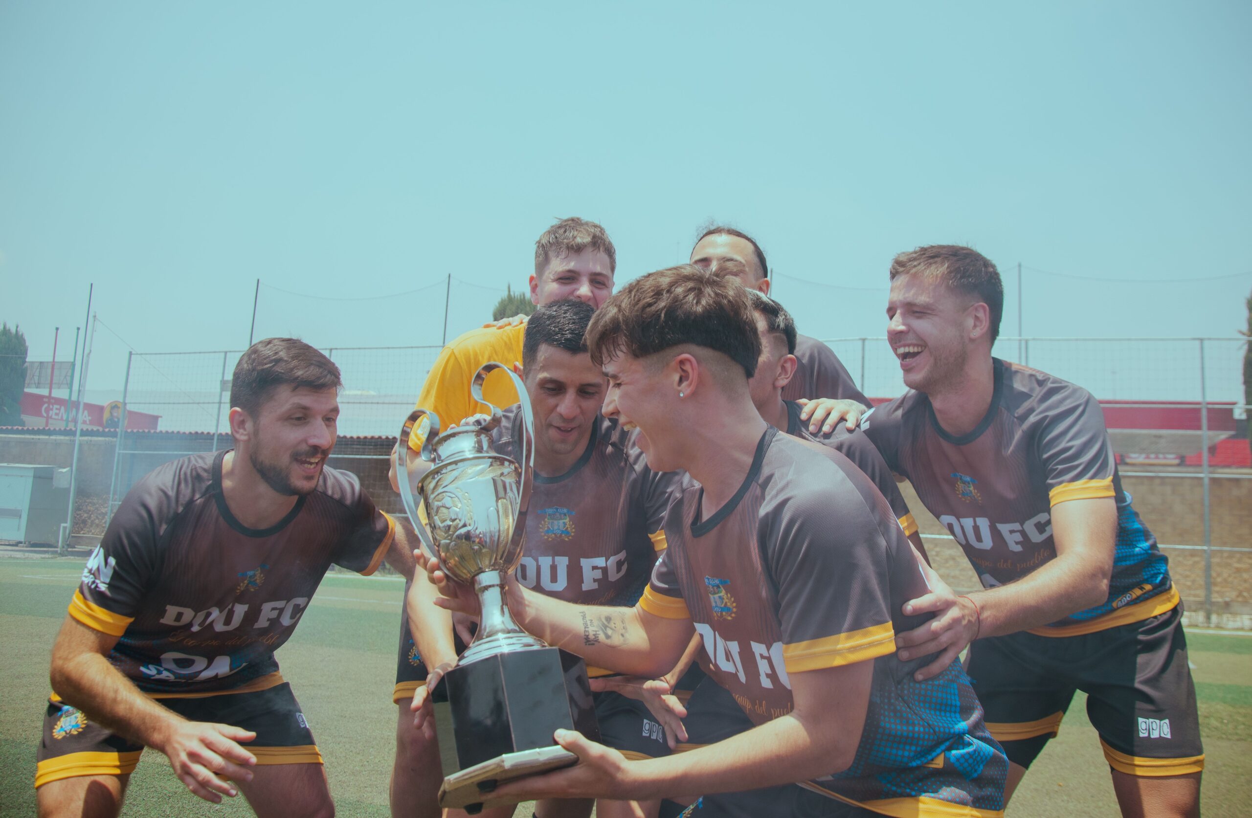 Predrag Kodžo sa 53 godine asistirao za trofej: OFK Inđija osvojila Kup uz legendu na terenu