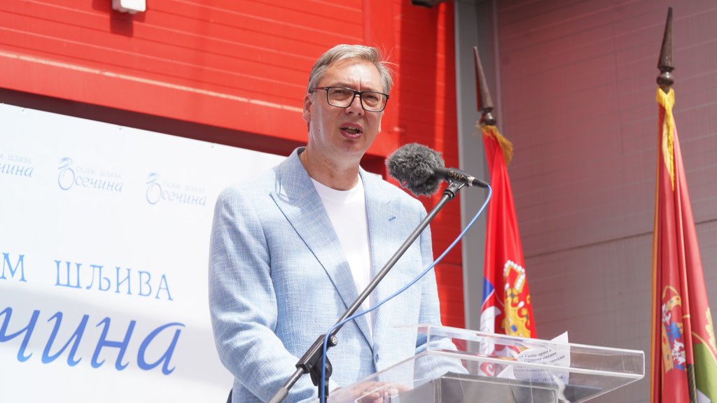 Aleksandar Vučić istakao značaj šljive za srpsku poljoprivredu na sajmu u Osečini – šljivarski sajam u Osečini