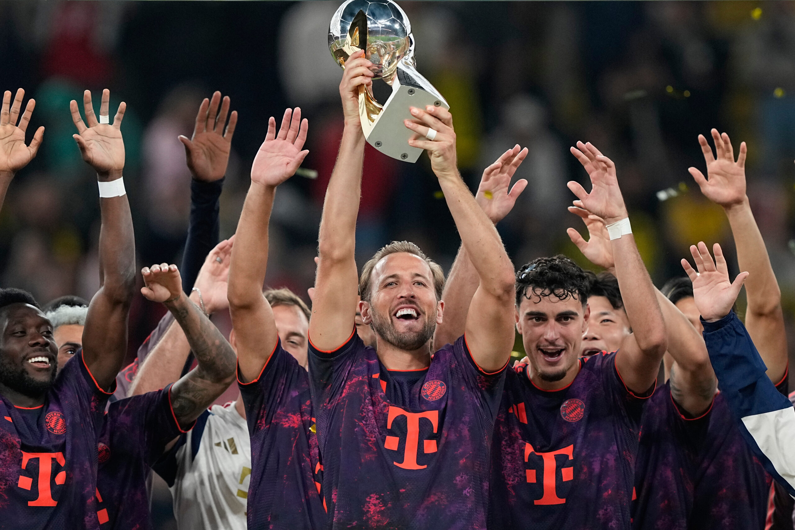 Bajern Minhen ponovo vlada Bundesligom: Kompanijeva ekipa juri istoriju – Bajern Minhen Bundesliga titula