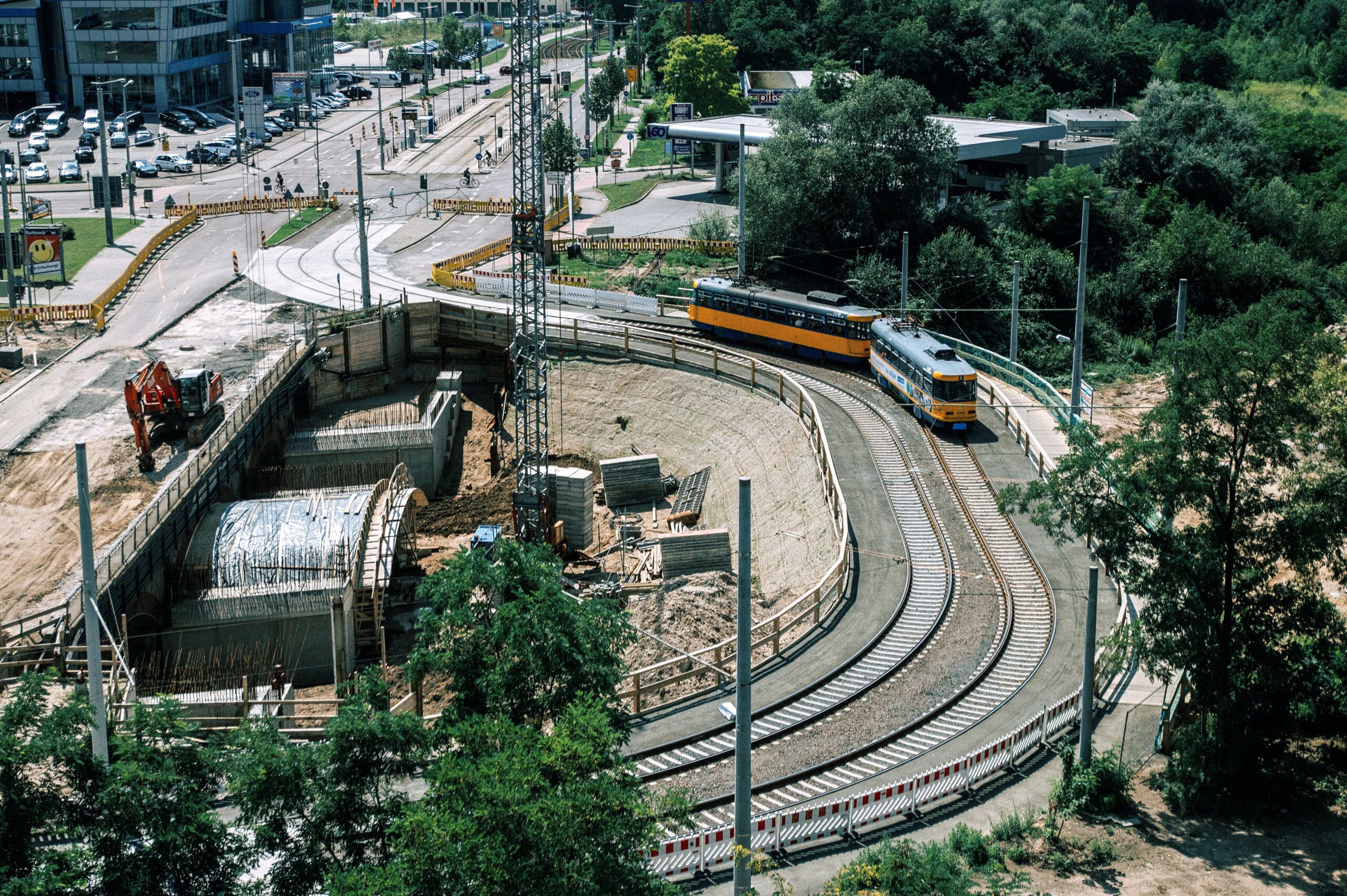 Dve kompanije ponudile remont 29 španskih tramvaja u Beogradu za 44,6 i 53,6 miliona evra – remont tramvaja