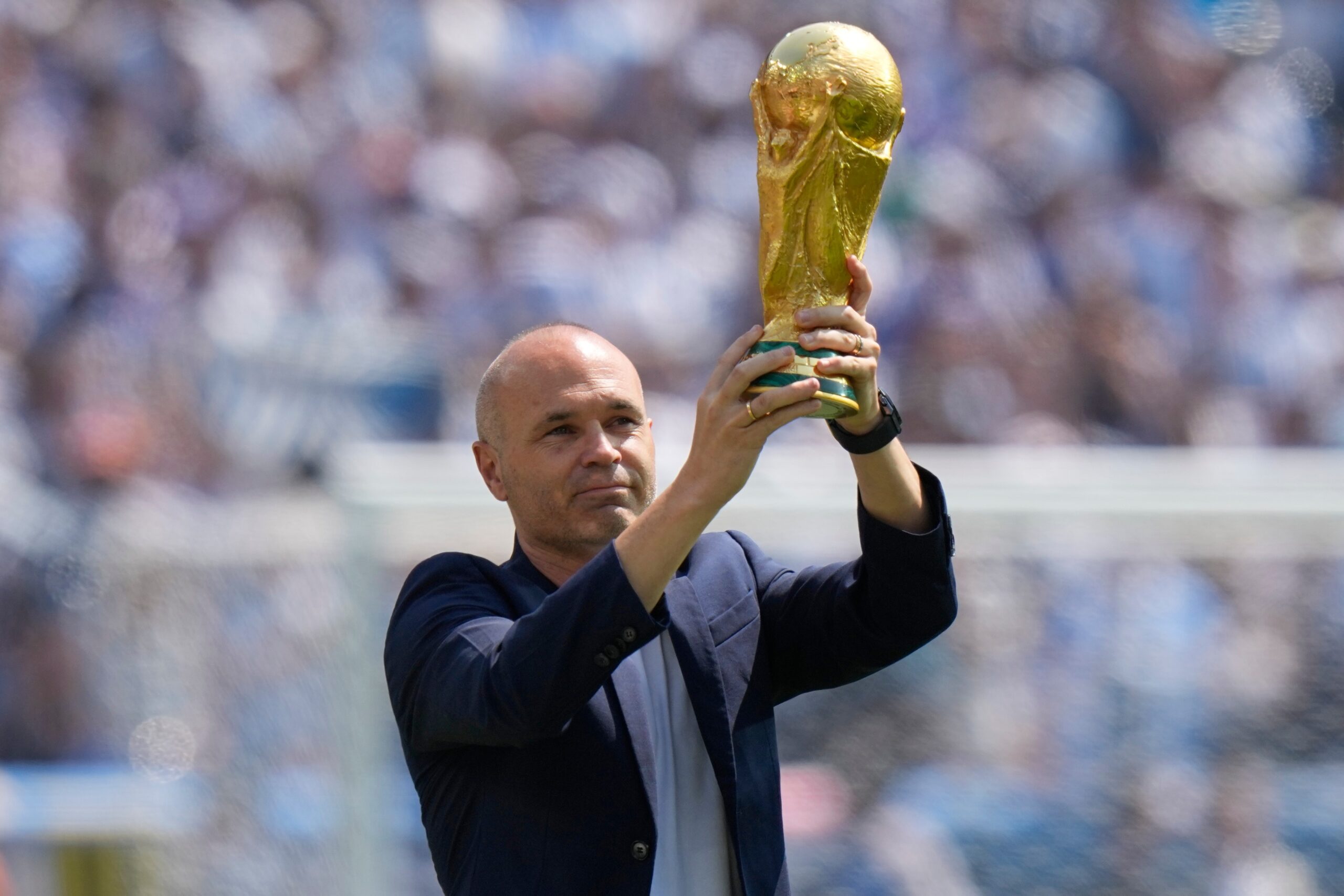 Gulf United poražen 4:3 od Al Fujairaha: Buran debi Andresa Inijeste na klupi – Andres Inijesta Gulf United debi