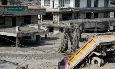 Poplavni talas u Nepalu nakon pucanja brane na kineskoj granici