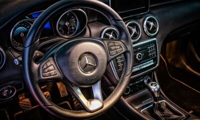 Kako funkcioniše bežično CarPlay povezivanje: Bluetooth ili Wi-Fi tehnologija u praksi – bežični CarPlay povezivanje