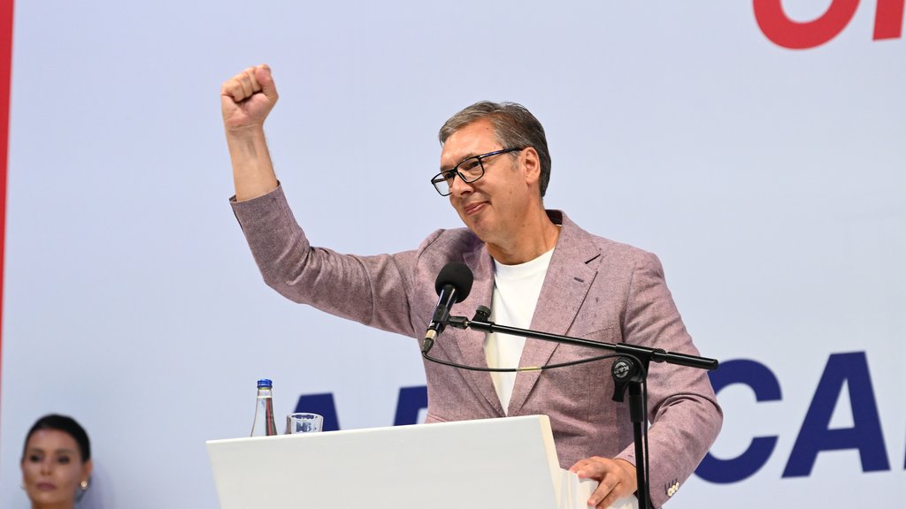Predsednik Srbije najavio novo povećanje penzija i jednokratnu pomoć građanima