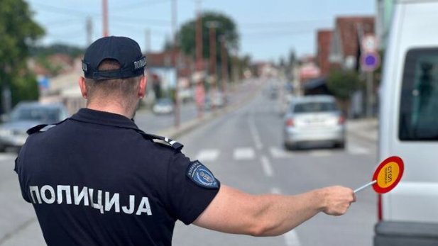 Traktorista iz Prijepolja isključen iz saobraćaja: Policija otkrila vožnju pod dejstvom benzodiazepina – vožnja pod dejstvom benzodiazepina