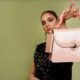 Croc-embossed torbe su must-have modni detalj za jesen