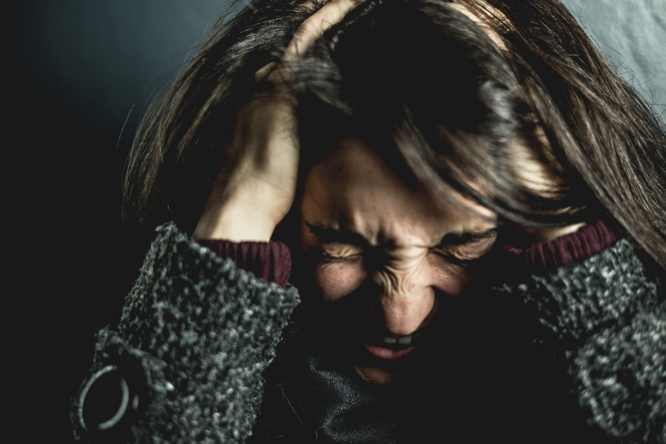 Stres i nasilje u detinjstvu povećavaju rizik od endometrioze