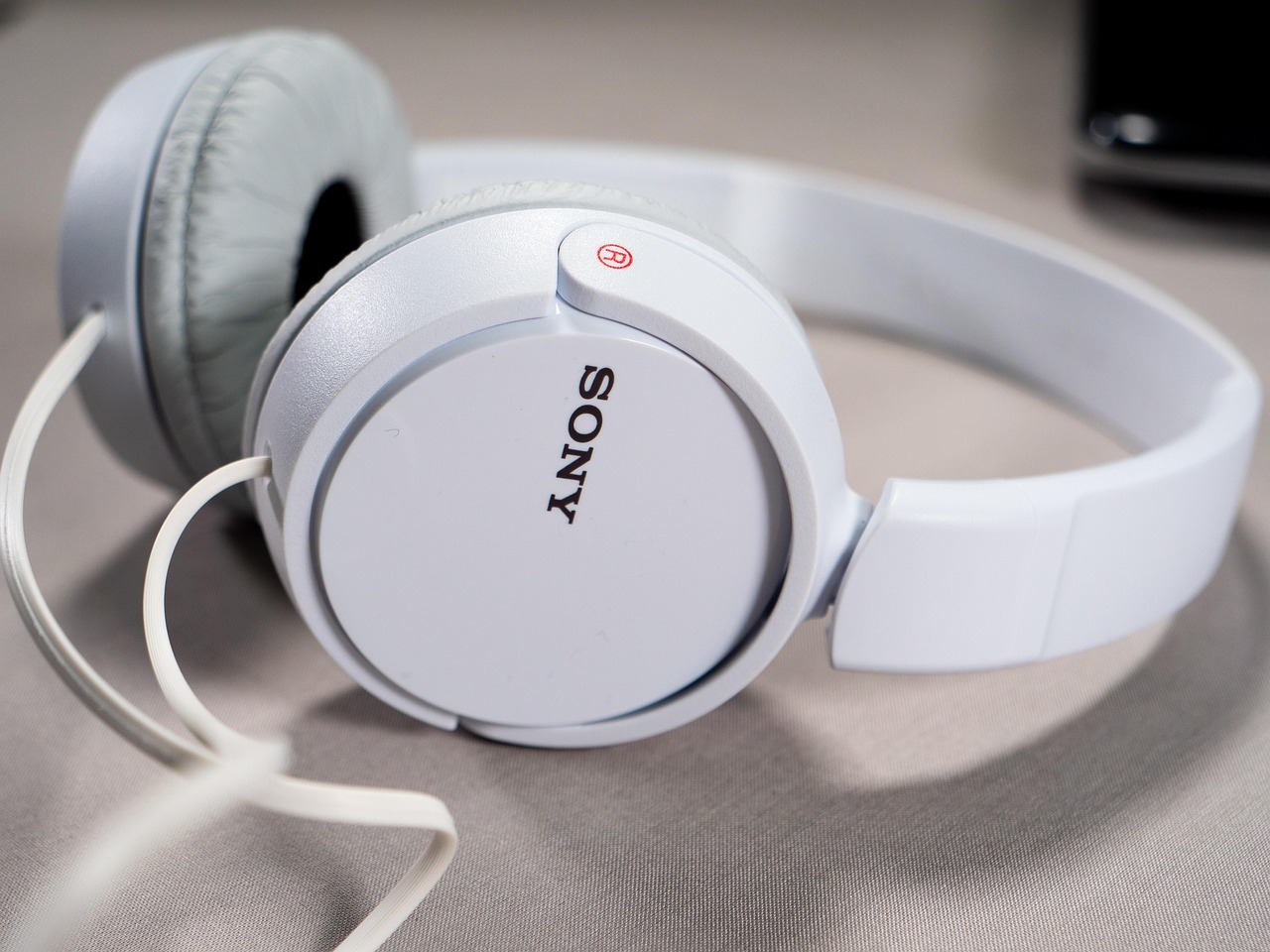Sony predstavio ULT Tower zvučnike sa podrškom za Auracast povezivanje – sony party speakers