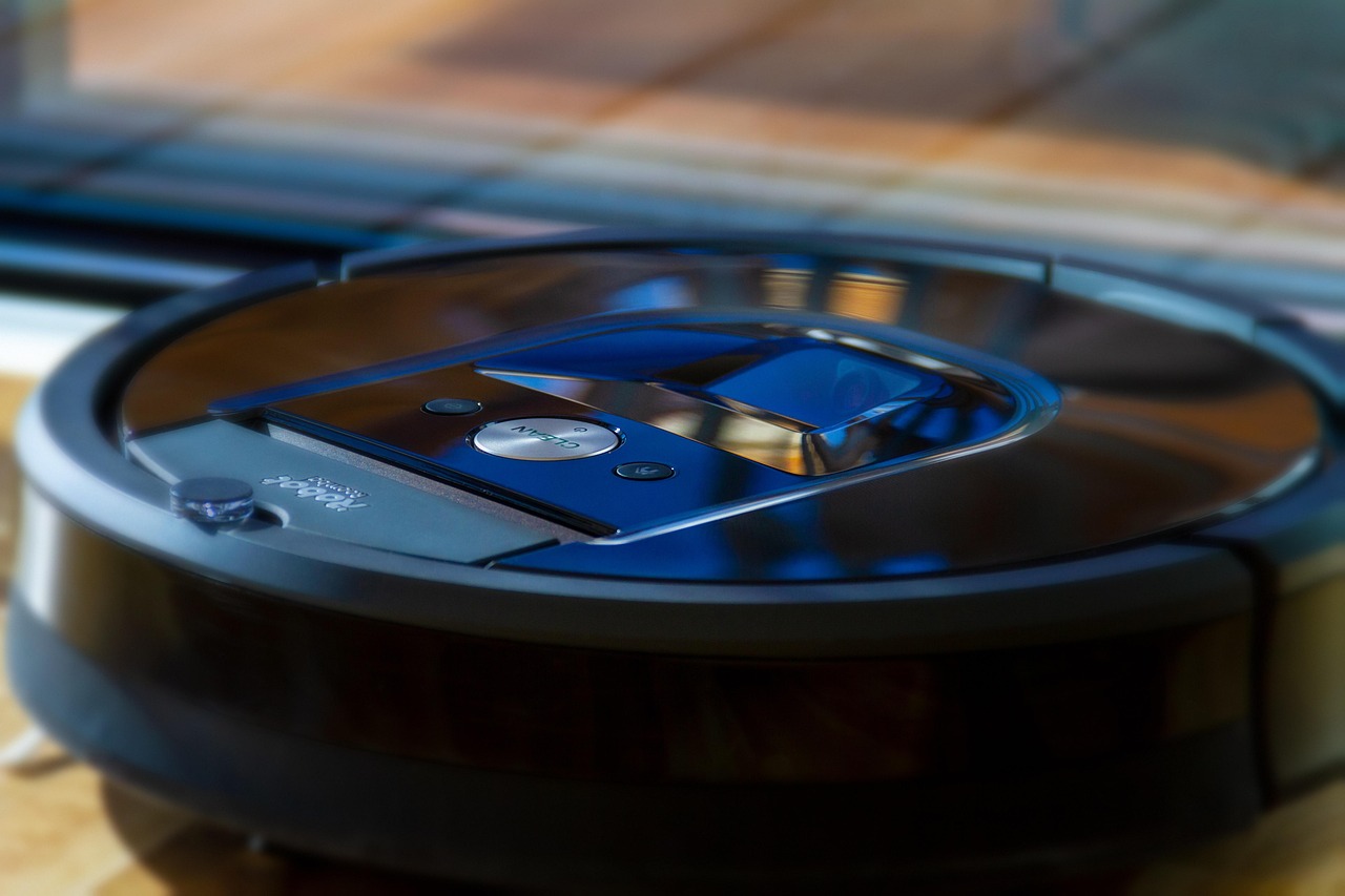 iRobot lansirao Roomba Max 875 Combo, najmoćniji robotski usisivač do sada