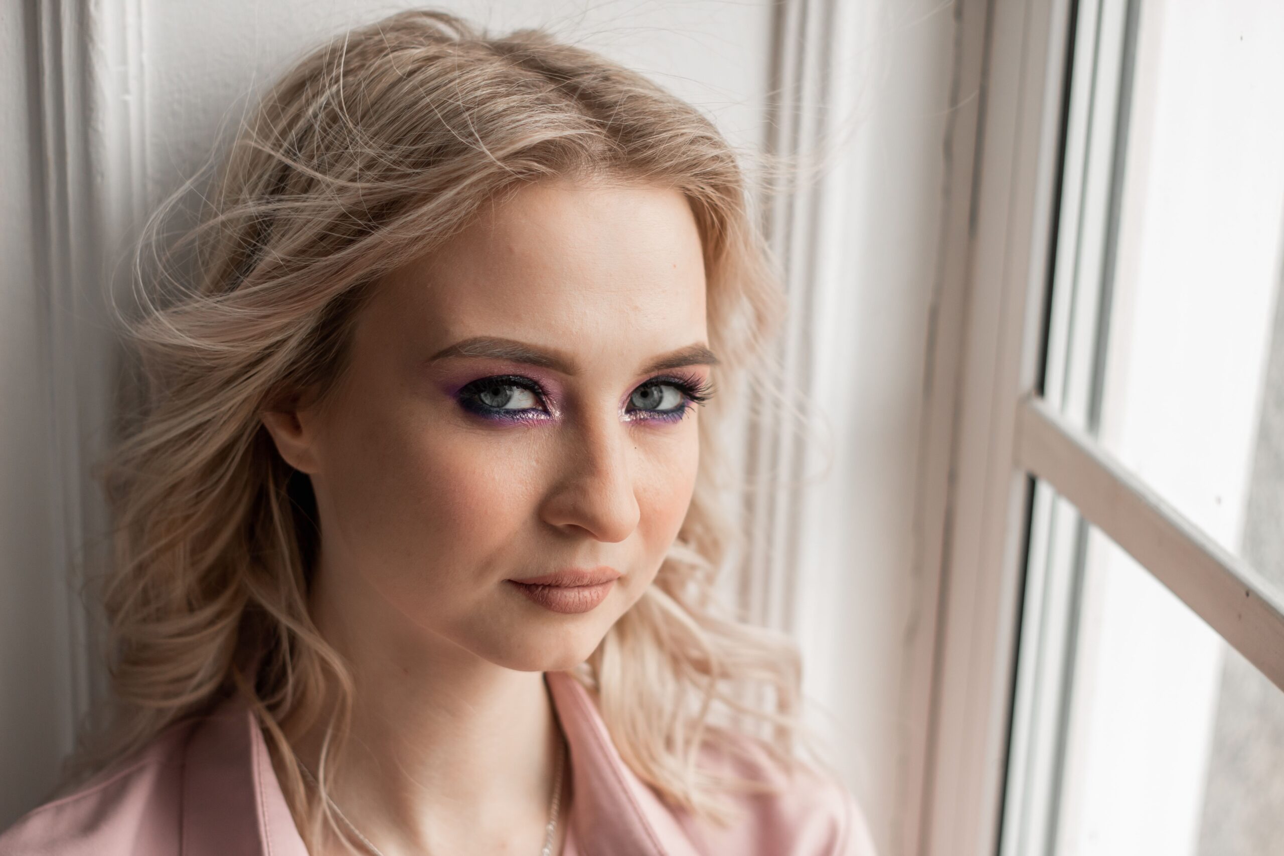 Anti-blush trend donosi osveženje u jesenjoj šminki – anti-blush trend šminka