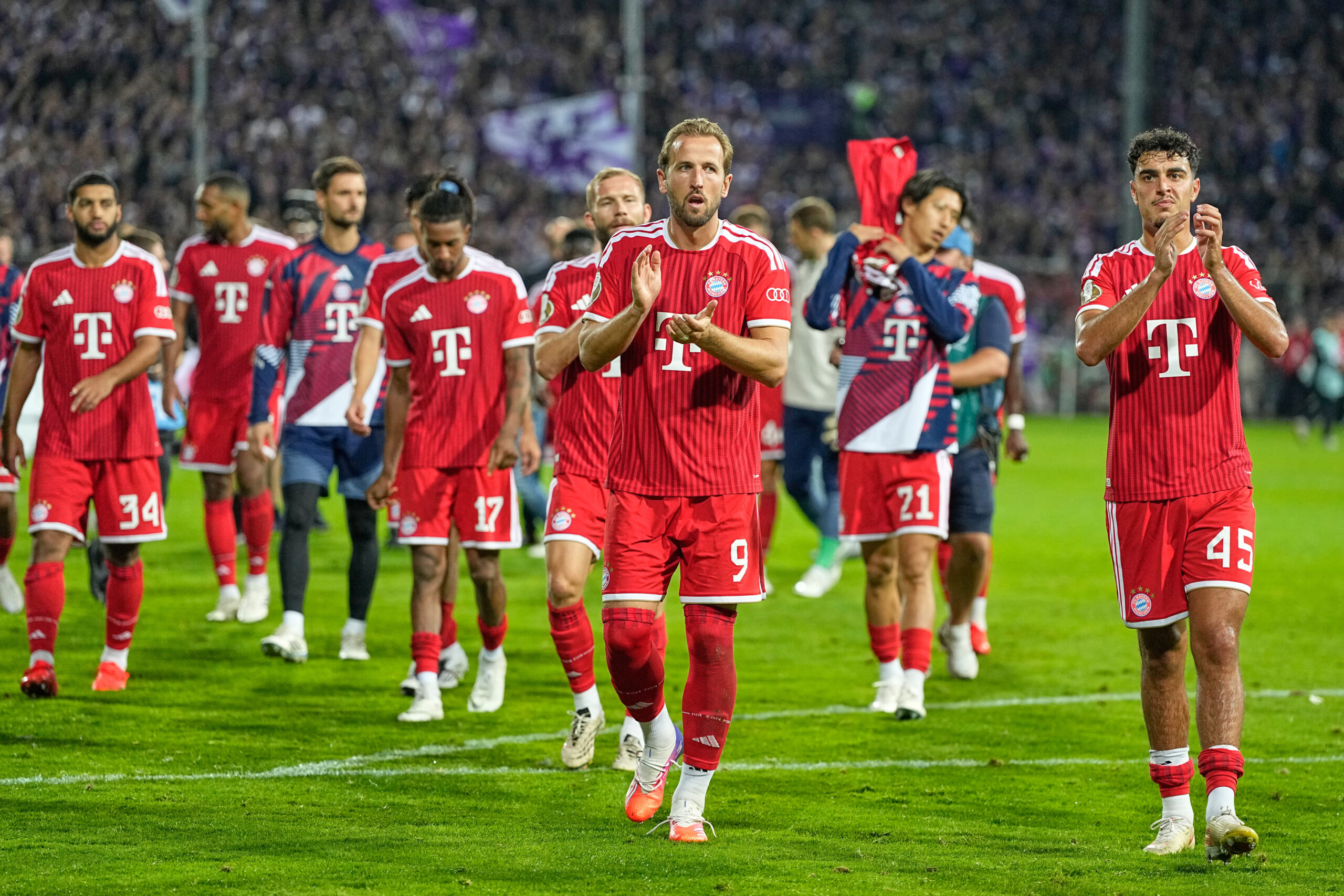 Bajern Minhen pobedio Osnabrik 4:1: Spektakularan gol i 3D koreografija obeležili meč Kupa Nemačke